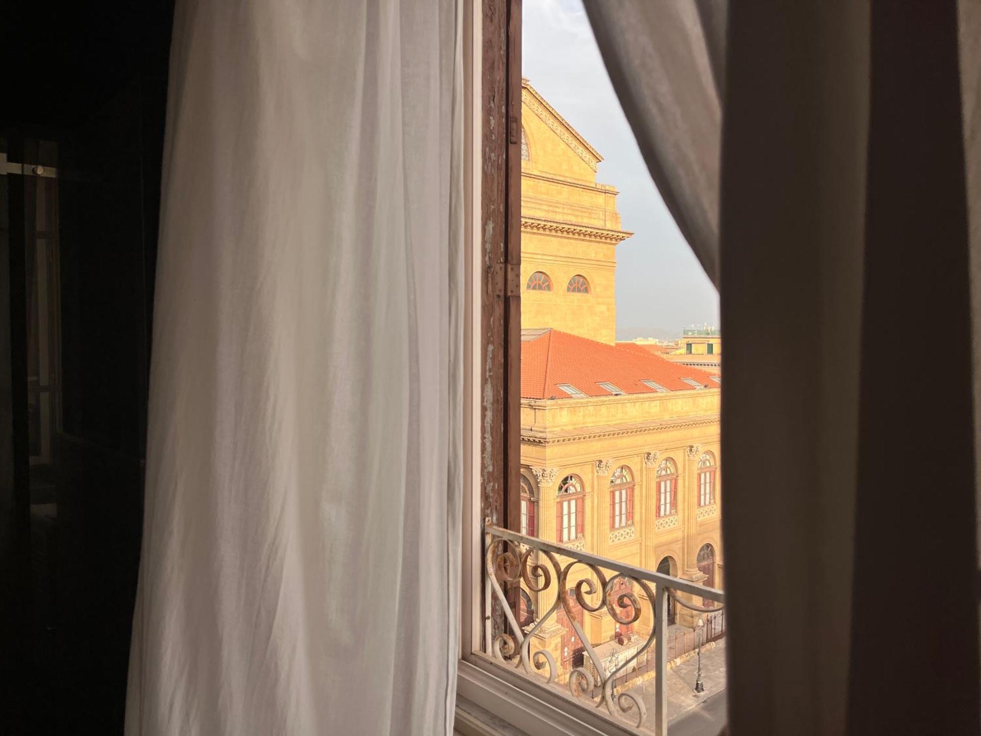 Deluxe Double Room Balcony