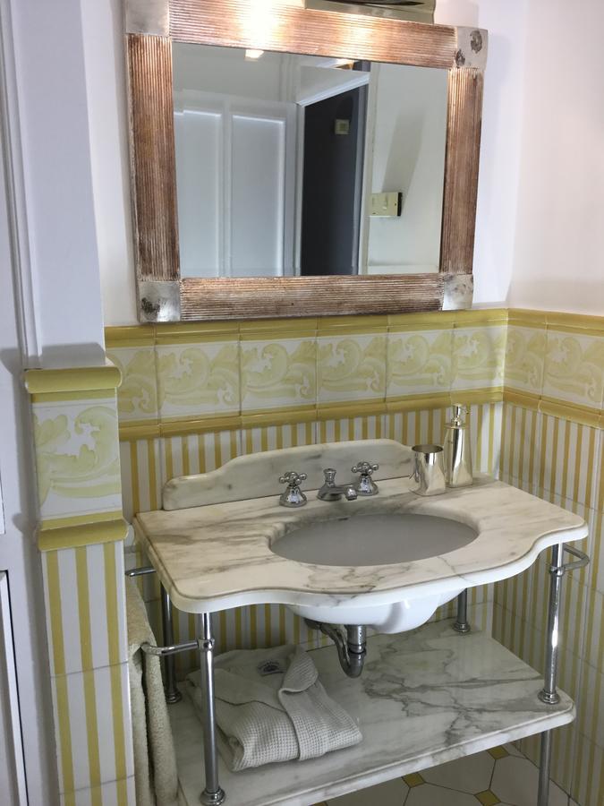 Double Room Private External Bathroom