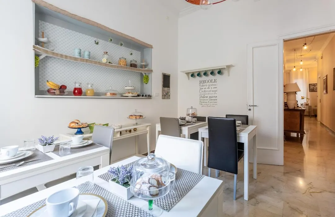 Massimocentro Rooms-1