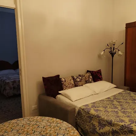 Battisti 18 Vintage Rooms-3